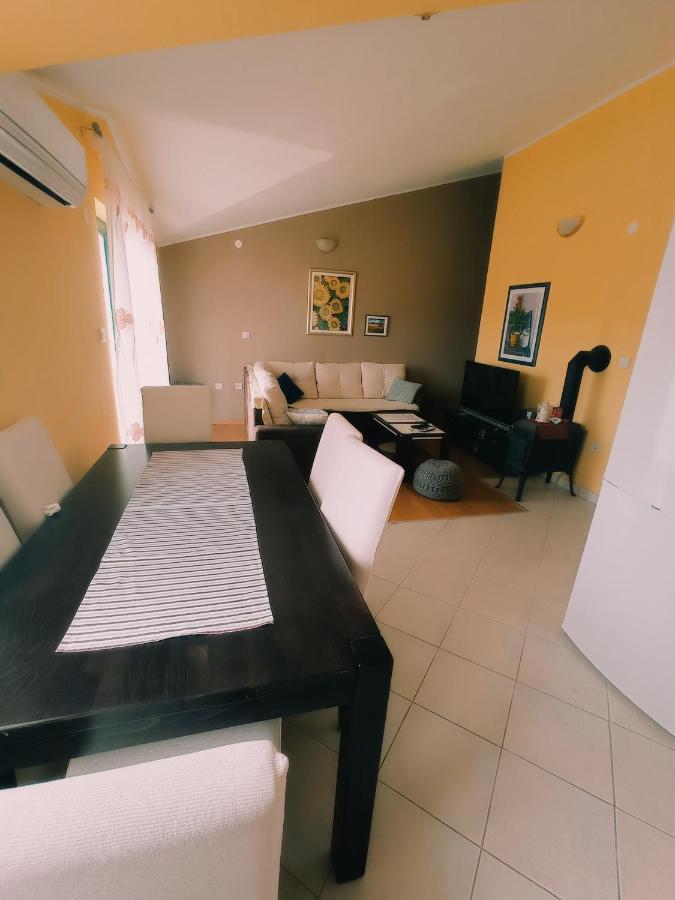 Apartment Silvija Vinisce Luaran gambar