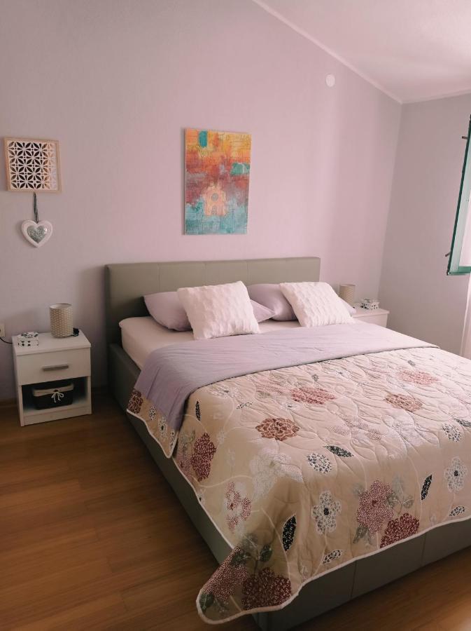 Apartment Silvija Vinisce Luaran gambar